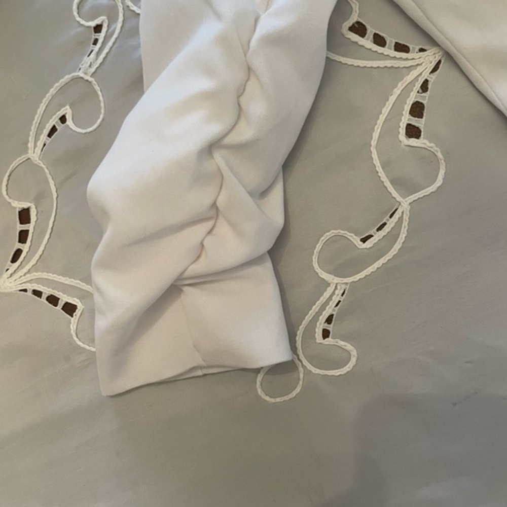 New White Fitted Blazer - Picture 6 of 11